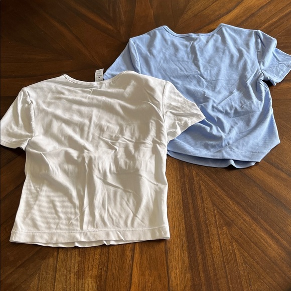 Yogalicious Crop Top Set - Picture 8 of 8